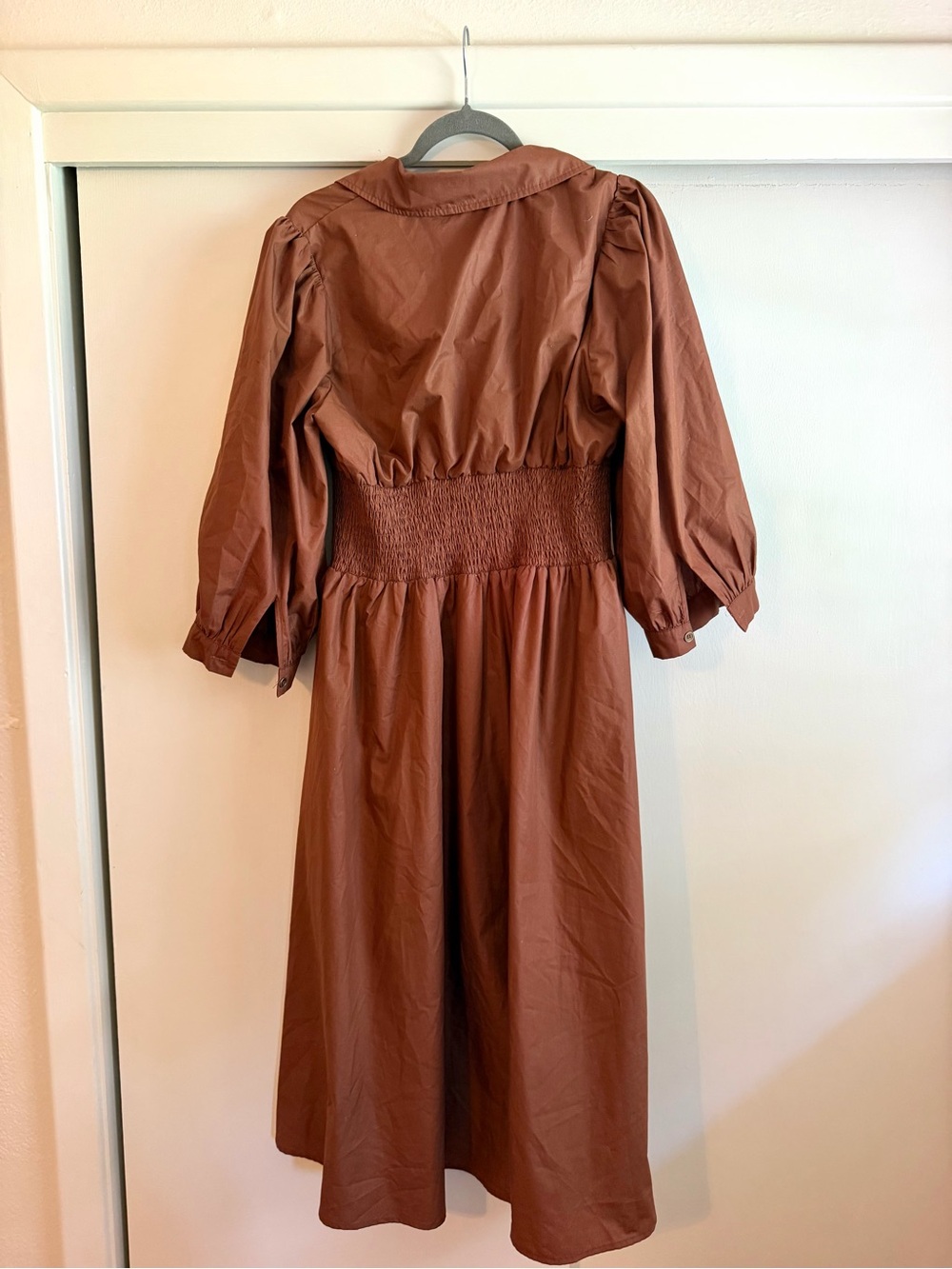 Entro Zip Brown Smocked Waist Midi Dress - Women - Picture 4 of 5